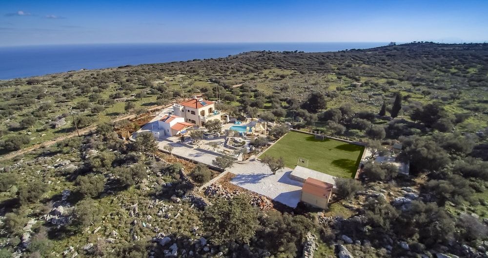 Villa Freedom -1 estrellas en Kókkinon Khoríon