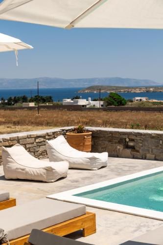 Cycladic Breeze Villas 2