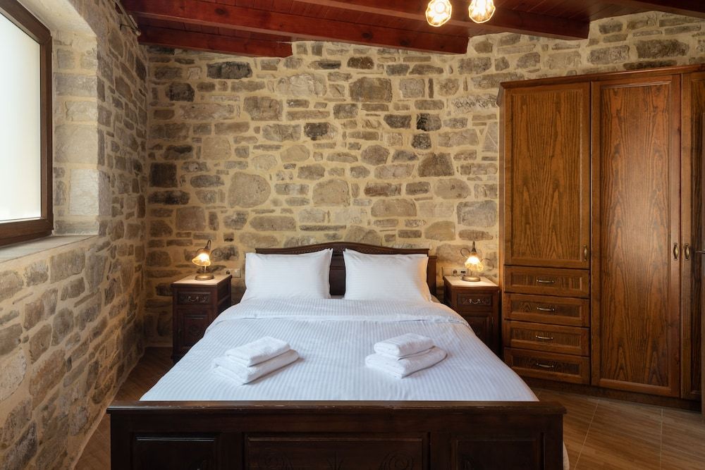 Draganigo Luxury Stone Houses 3