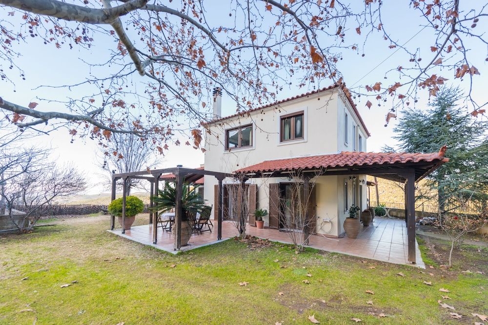 Gerania Villa -1 estrellas en Písia