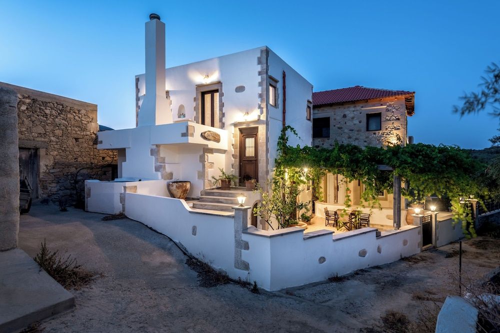 Villa Aerino -1 estrellas en Azoyirás
