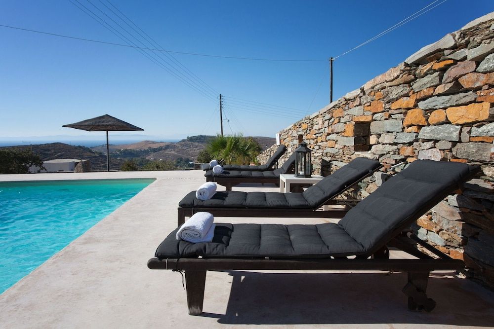 Villa Thea -1 estrellas en Vourkarion