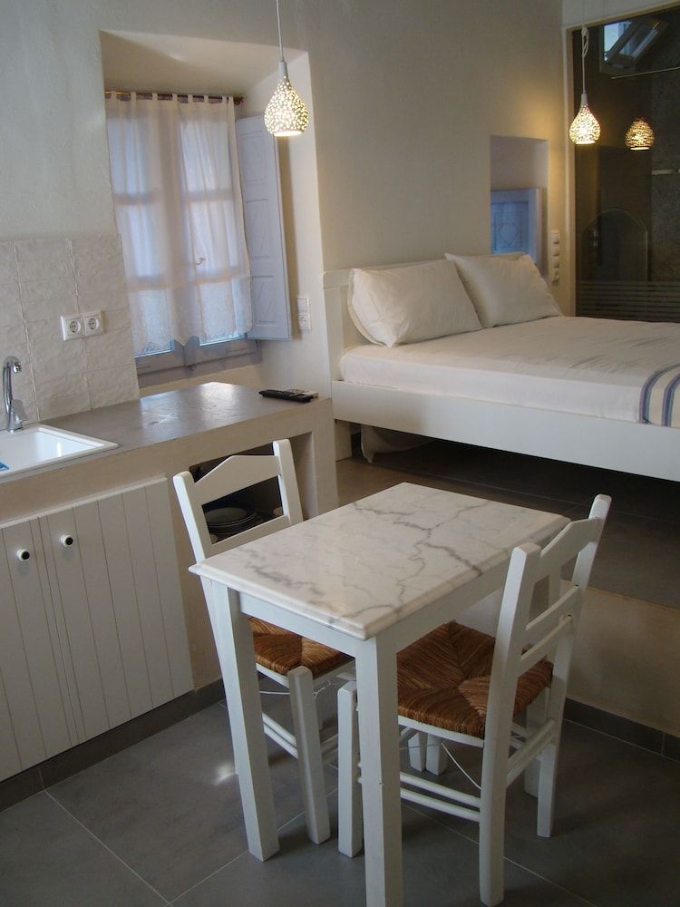 Efis Apartments 3
