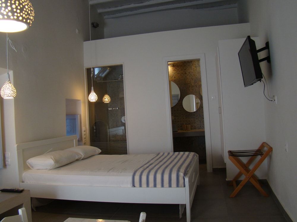 Efis Apartments -1 estrellas en Plaka Milou