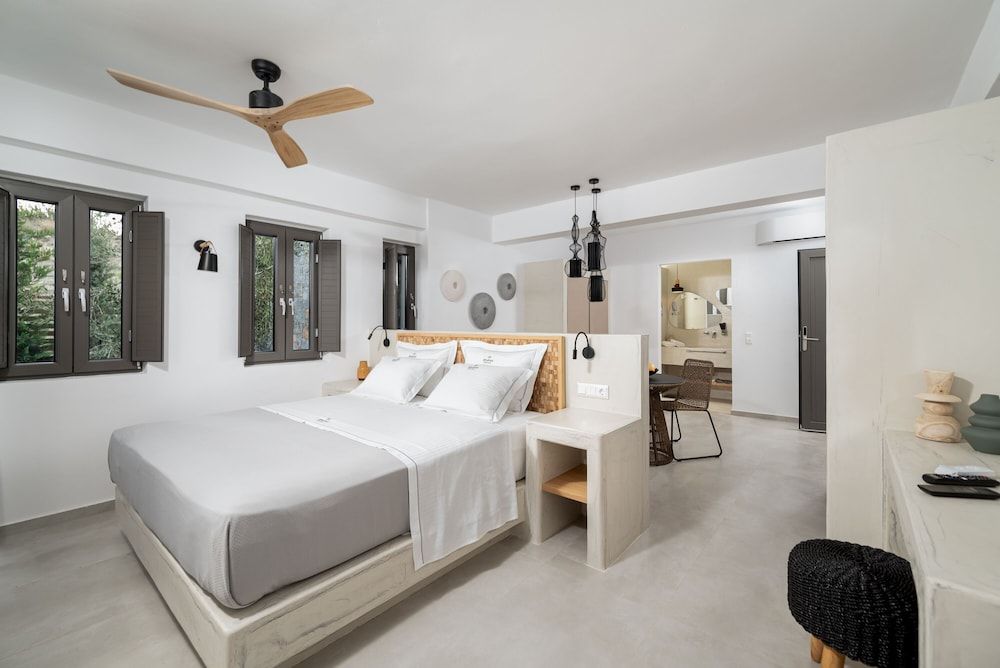 Mneme Suites & Villas 2