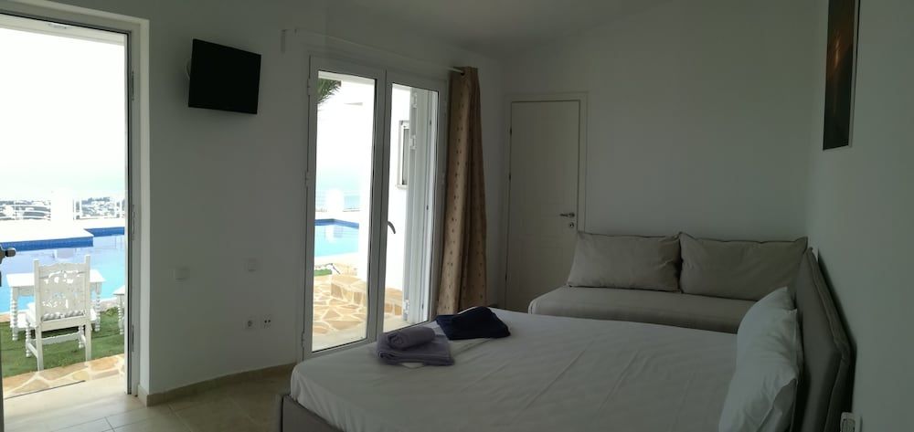 Infinity Blue Suites 3
