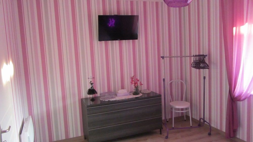 Chambre D'Hotes Les Glycines 2
