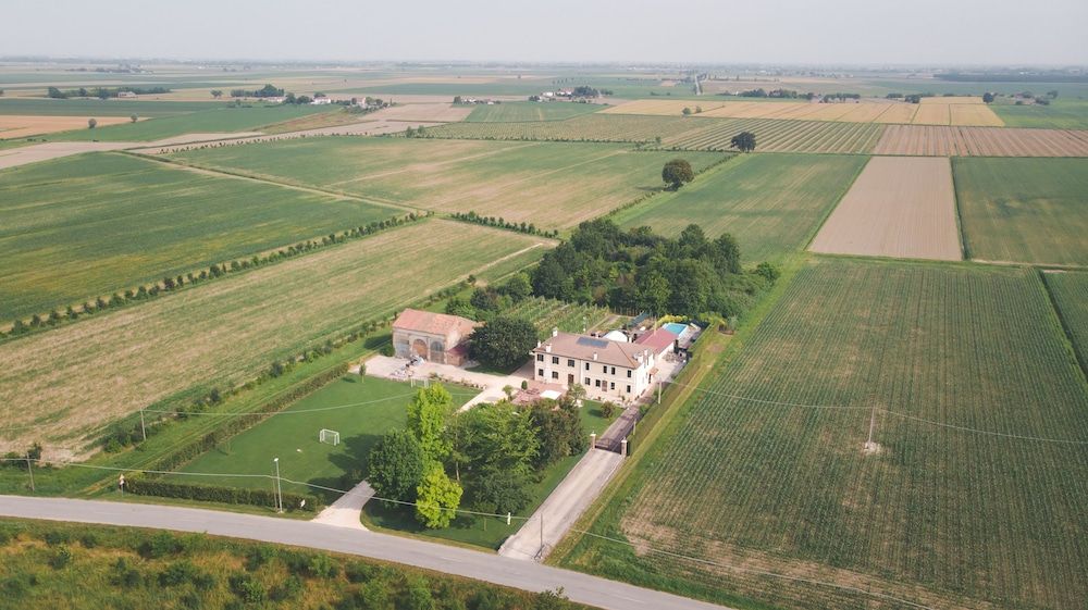 B&B Corte Burchio -1 estrellas en Adria