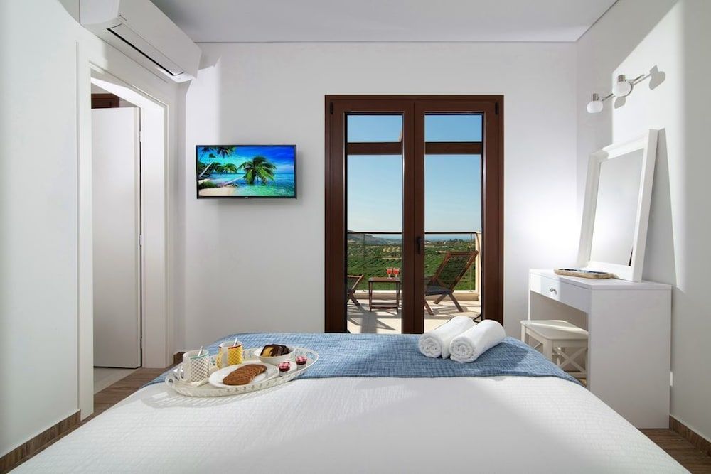 Luxury Villa Malvasia with Seaview and Heated pool 2
