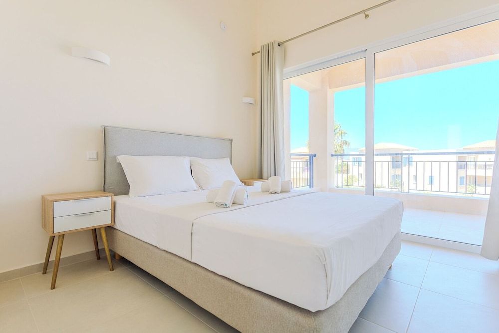 Resitour - Chania Aphrodite Beachfront 3