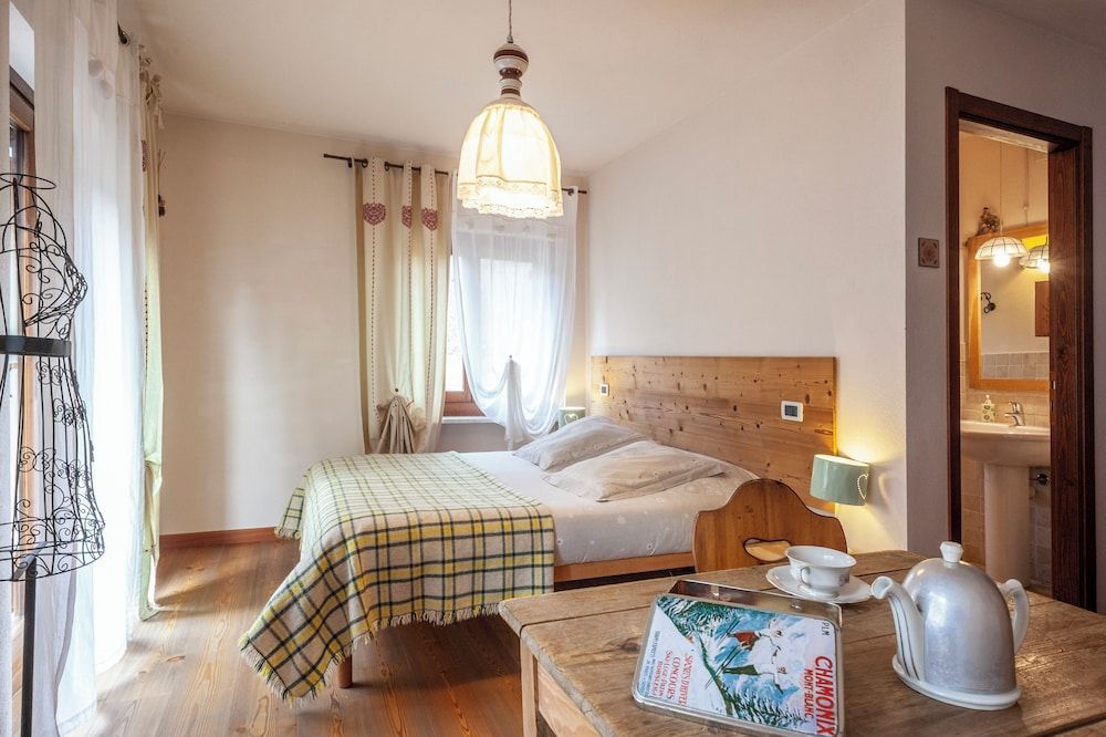 Maison Le Champ -1 estrellas en La Salle