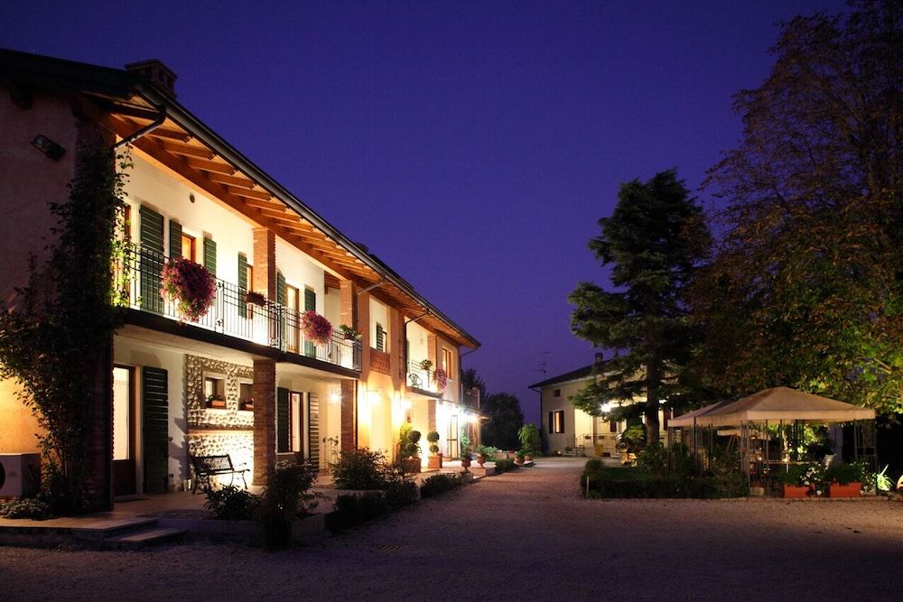 Le Vigne di Adamo -1 stelle a Volta Mantovana