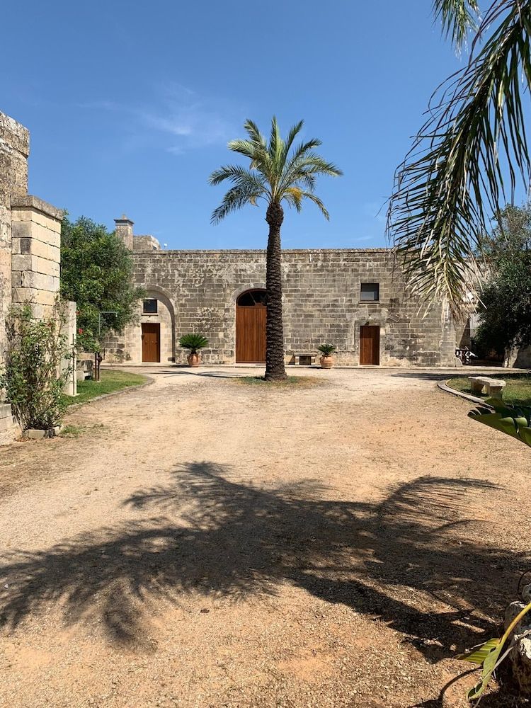 Masseria Montanari -1 estrellas en Carpignano Salentino
