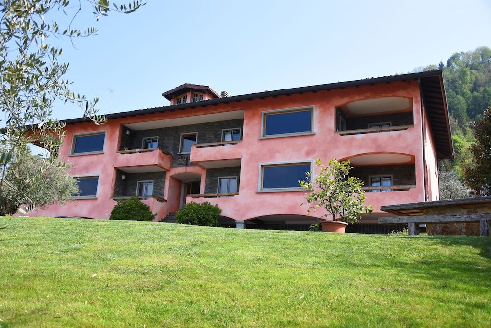 Villa Romele -1 estrellas en Pisogne
