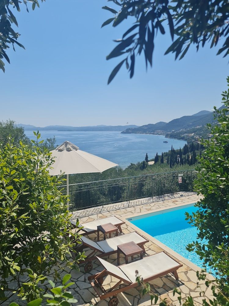 Gran Domenica Villa Corfu -1 estrellas en Nisakion