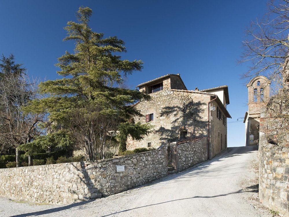 House in Tuscany Near Castello di Montozzi 3