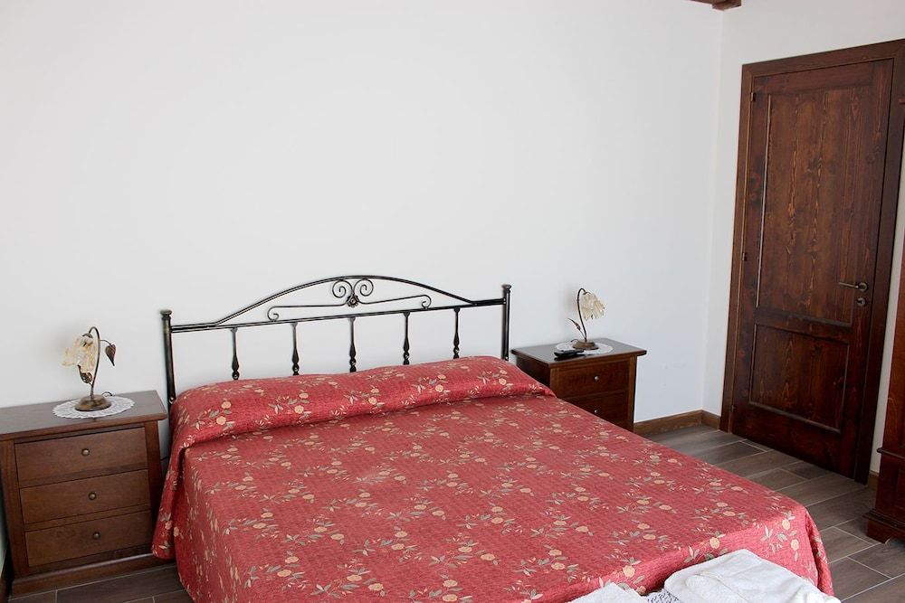 Casale Acquaviva 3