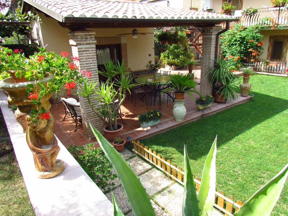 B&B Casa del Girasole -1 estrellas en Genazzano