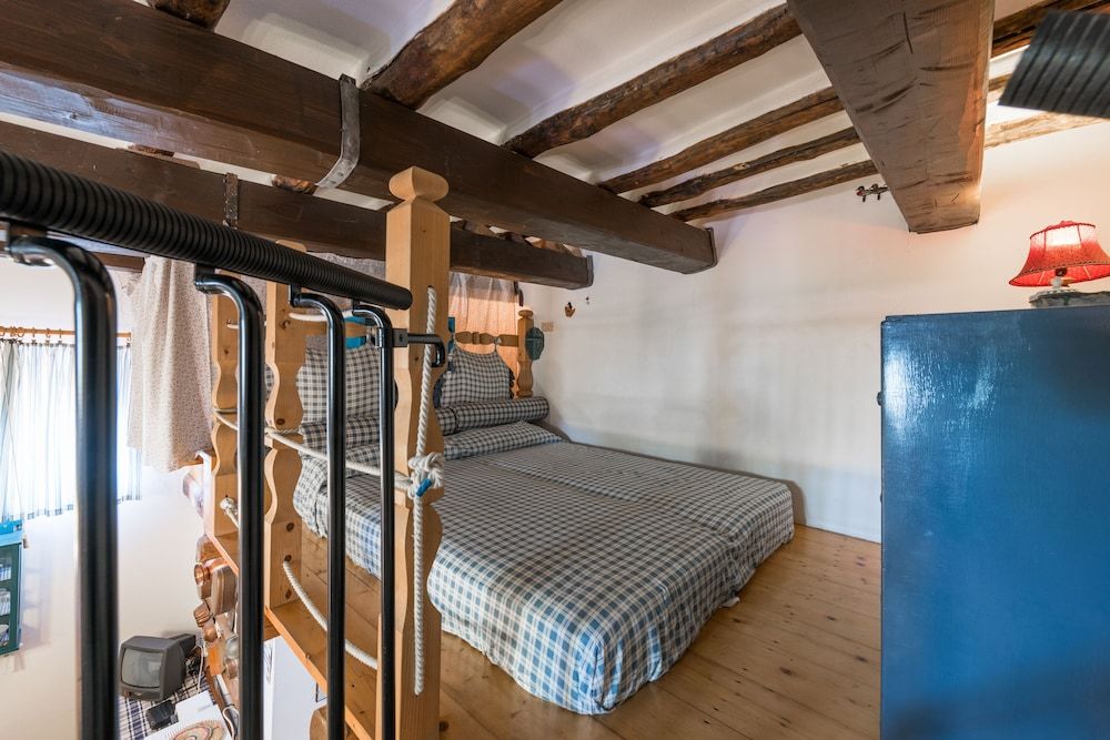Villa Mariella Pittorino B&B 3