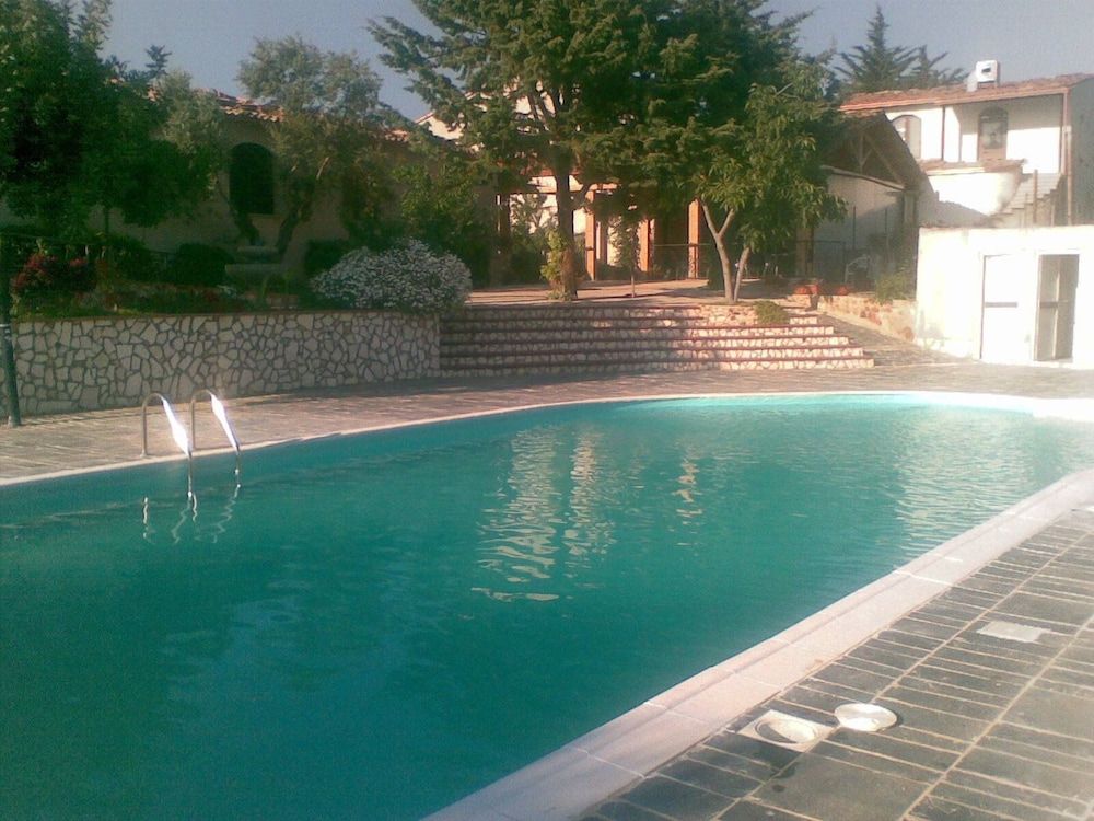 Agriturismo Vemi -1 estrellas en Santa Sofia dʼEpiro