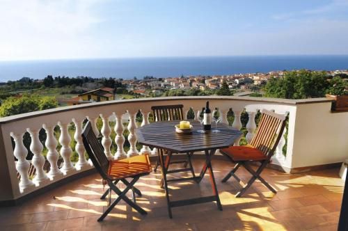 Villa Bella Vista 3 estrellas en Santa Domenica Talao