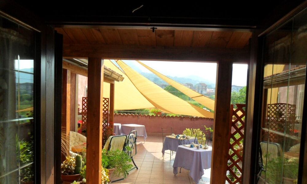 Agriturismo Villa delle Acacie -1 estrellas en Sala Consilina
