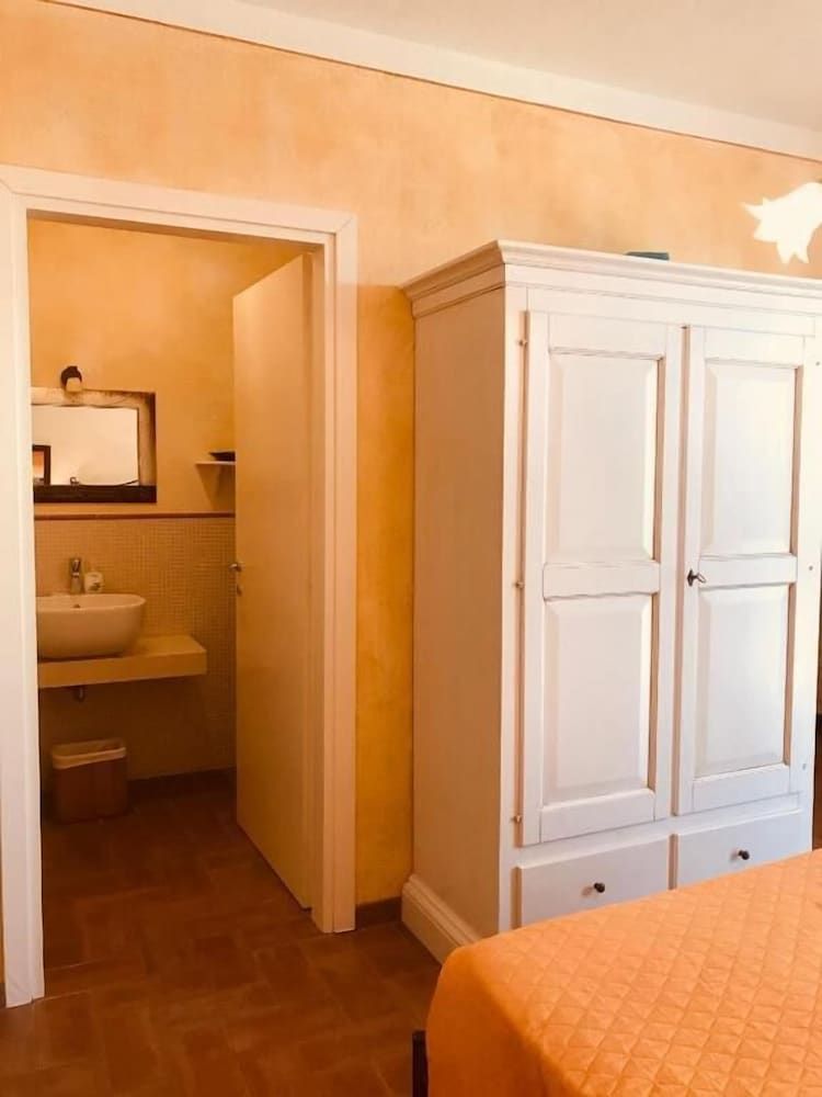 AGRITURISMO IL CARDO -1 estrelas em Soiano del Lago