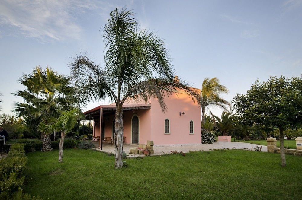 Villa I Giardini di Marzo -1 estrellas en Guagnano