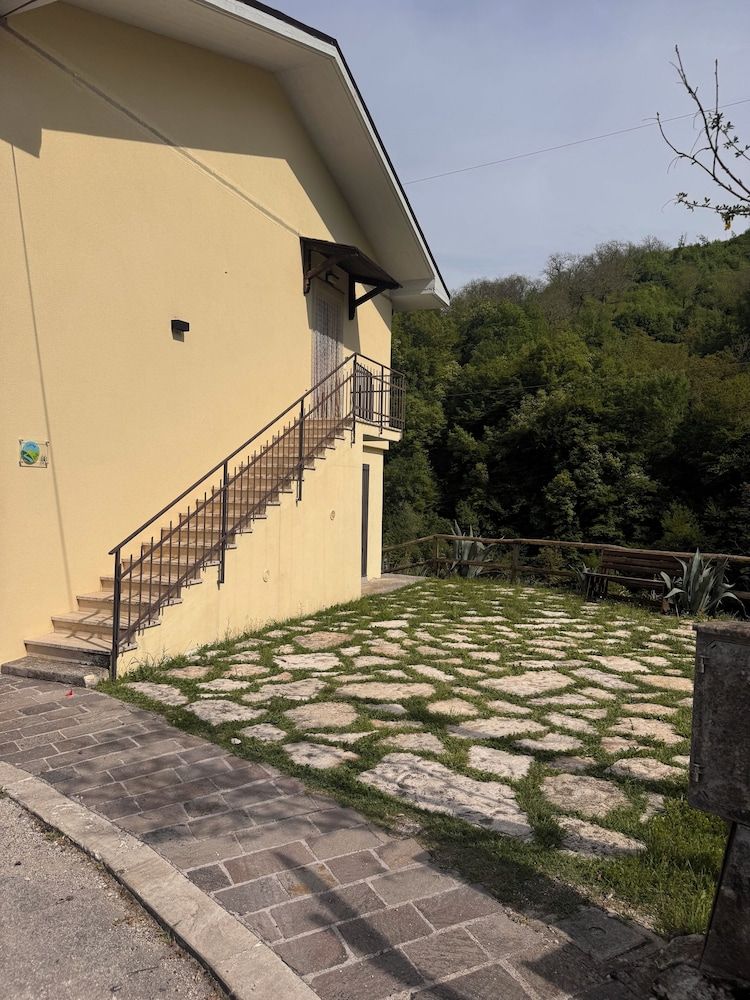 B&B Fiume -1 estrellas en Morino