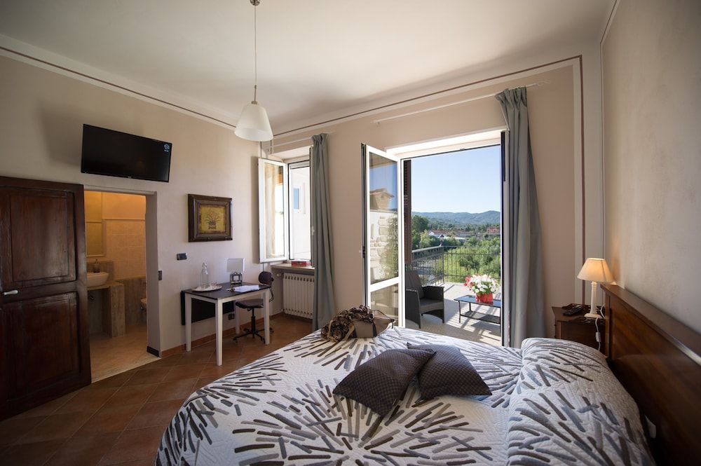 Borgo Cortese -1 estrellas en Gavi