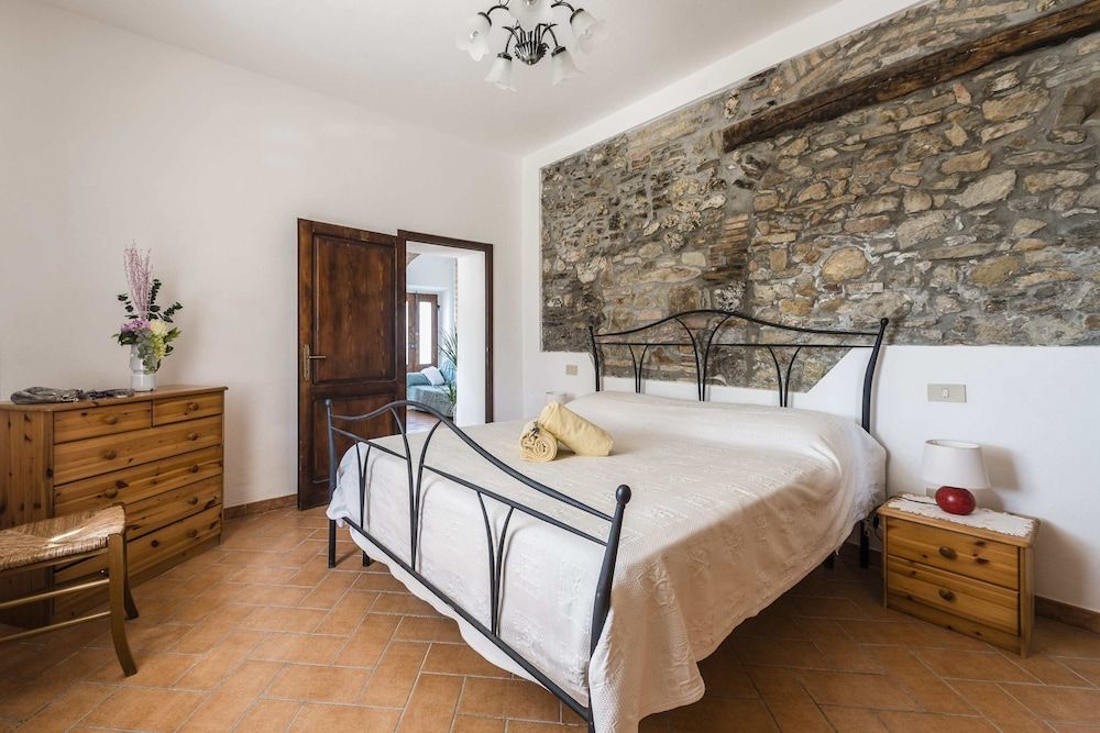 Agriturismo La Ghiraia -1 estrellas en Santa Luce
