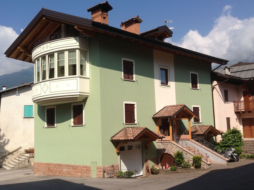 La Villa Dei Fiori -1 estrellas en Cavedago