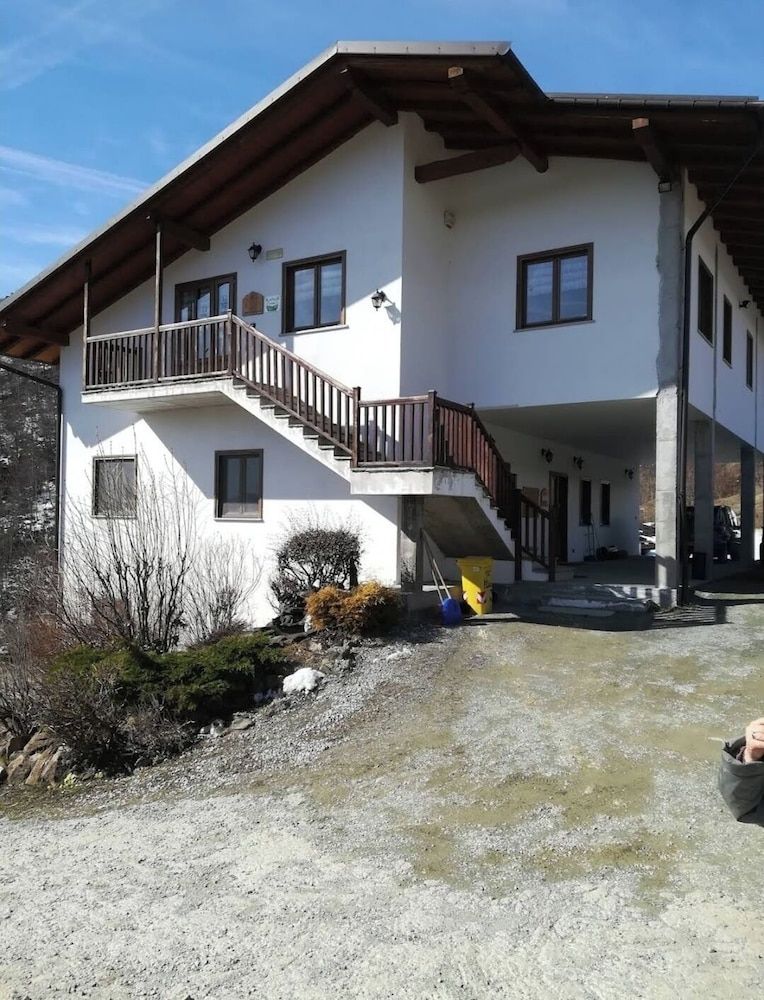 Agriturismo il Runch -1 estrellas en Viù