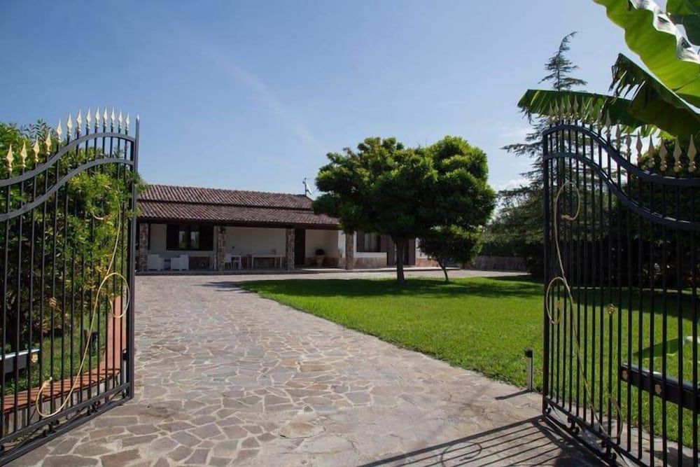 B&B Villa dei Sogni -1 estrellas en Eboli