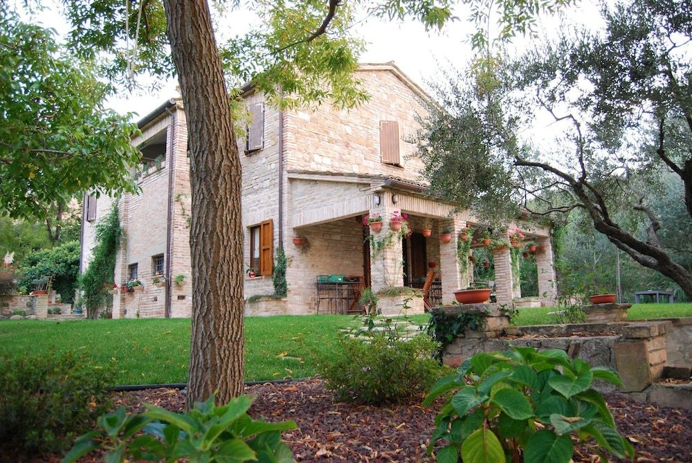 Bed & Breakfast La Casa Delle Rondini -1 estrelas em Staffolo