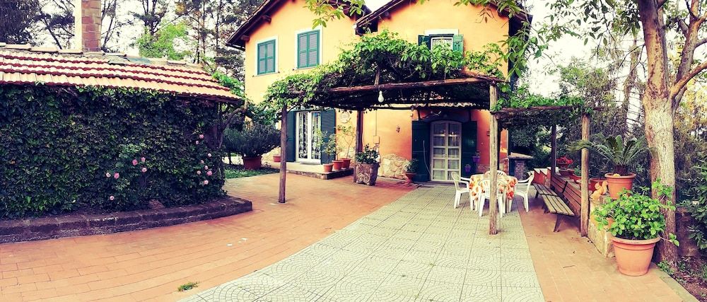 B&B Monticelli -1 estrellas en Capranica