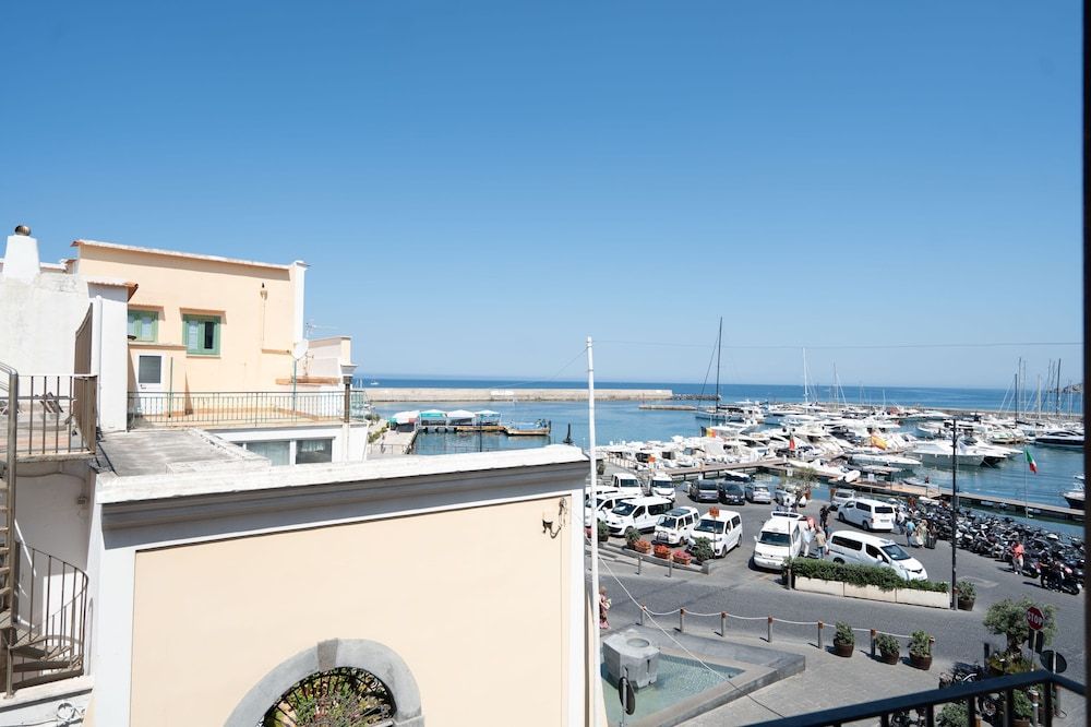 Pensione Di Lustro -1 estrellas en Forio d'Ischia