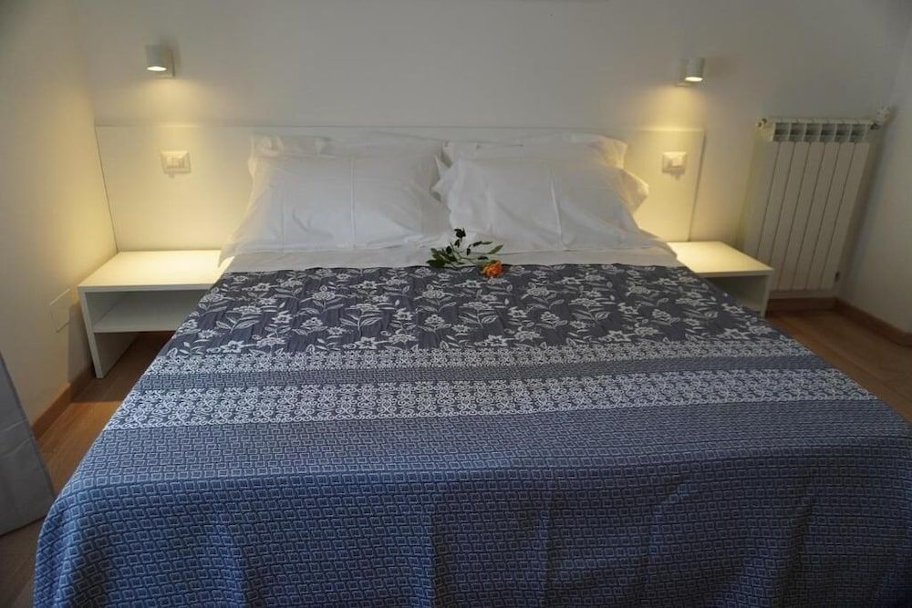 ROMANA GUEST HOUSE -1 estrellas en Infernetto