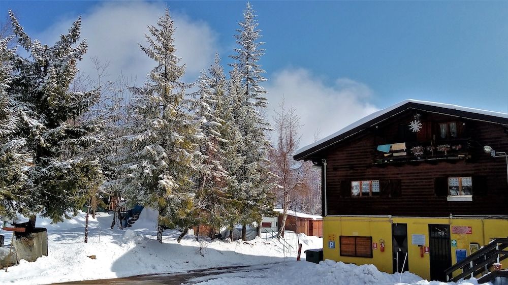 Camping Yoghi e Bubu -1 estrellas en San Giacomo