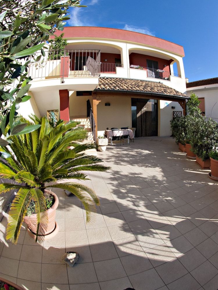 Olimpo B&B -1 estrellas en Giurdignano
