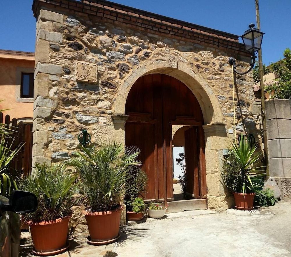 B&B Casa Susanna -1 estrelas em Sini