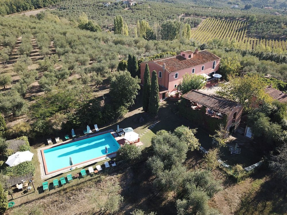 Agriturismo Podere Marchiano -1 estrellas en Larciano
