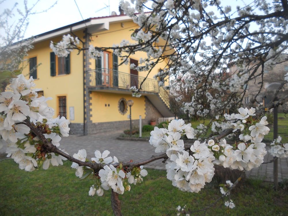 B&B Pervinca -1 estrellas en Rocca Grimalda