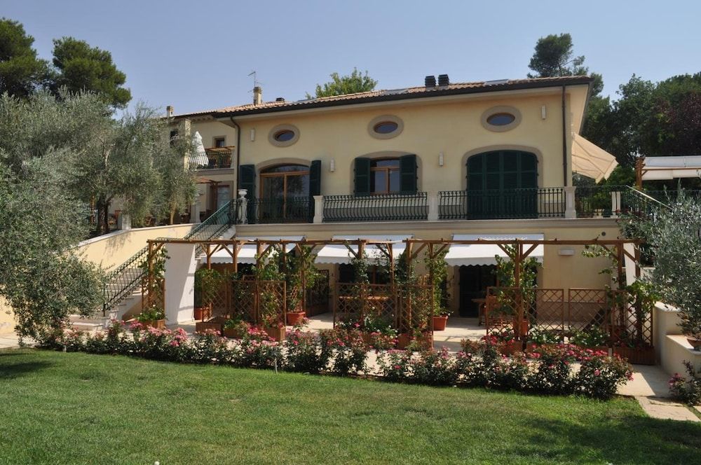 Agriturismo La Limonaia -1 estrellas en Mondavio