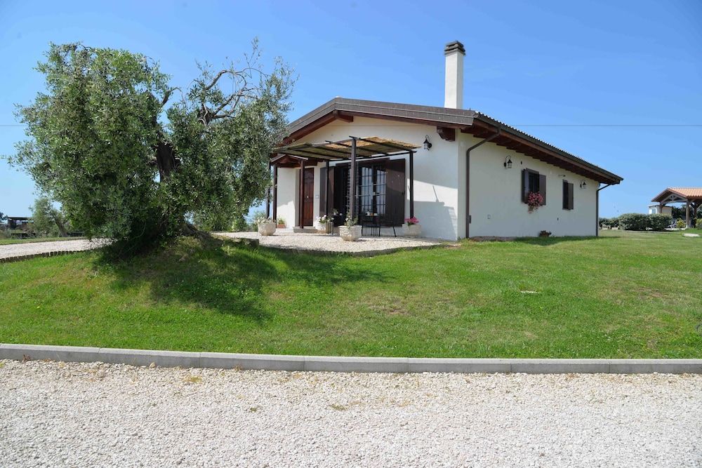 La Collina delle Fonti -1 estrellas en Aprilia