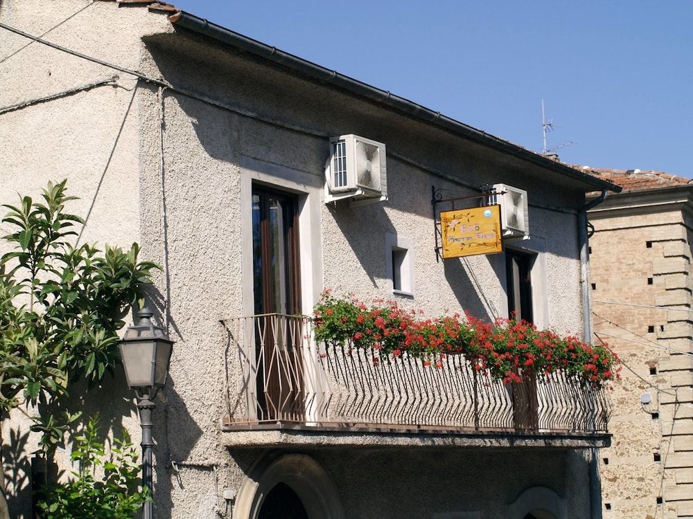 B&B Mamma Elena -1 estrellas en Rovito