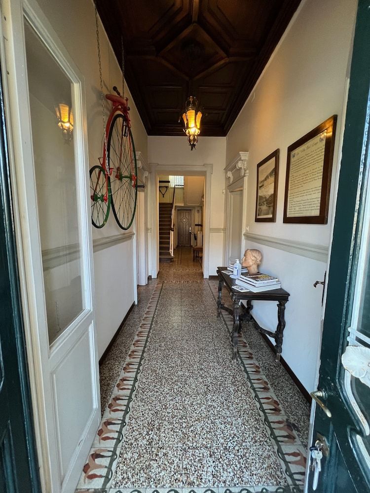 La Villa Del Lago 2