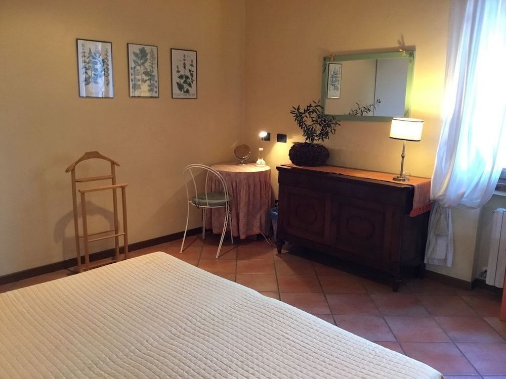 Borgo degli Ulivi 3