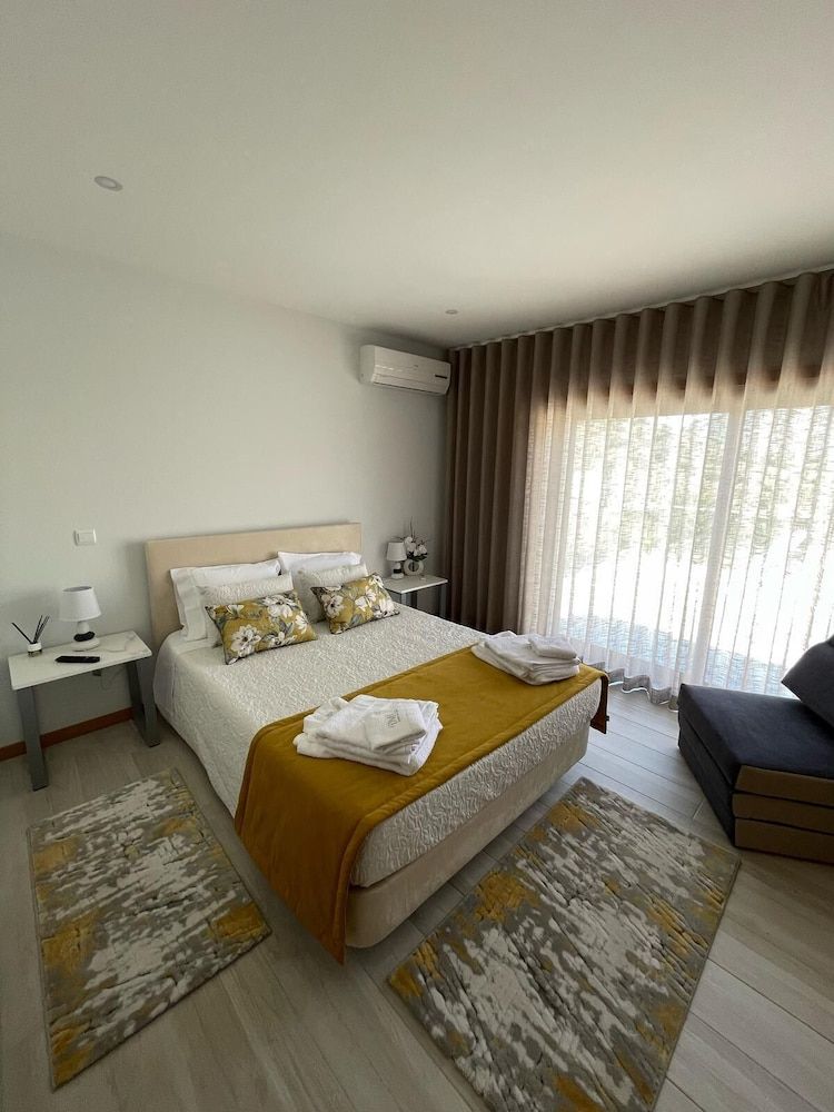 Douro Elegance Suites -1 estrellas en Torre de Moncorvo