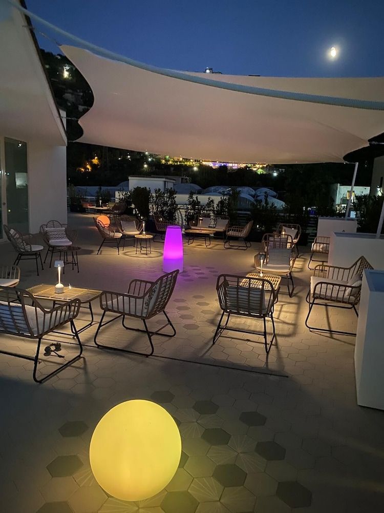 Amabile Luxury Rooms -1 estrellas en SantʼAntonio Abate